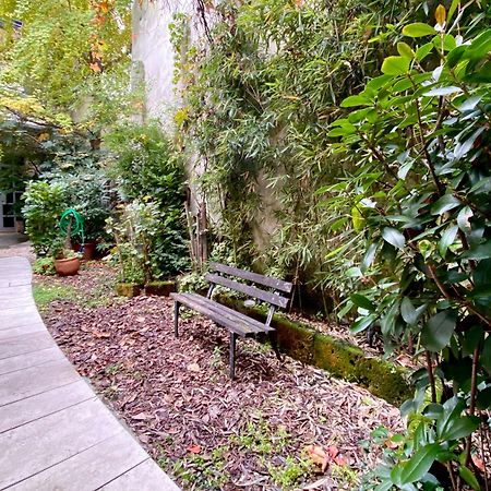 Sant Ambrogio Courtyard Room In Shared Flat Милано Екстериор снимка
